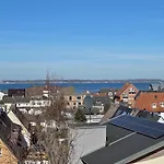 1a 12 Kompass Og Laboe
