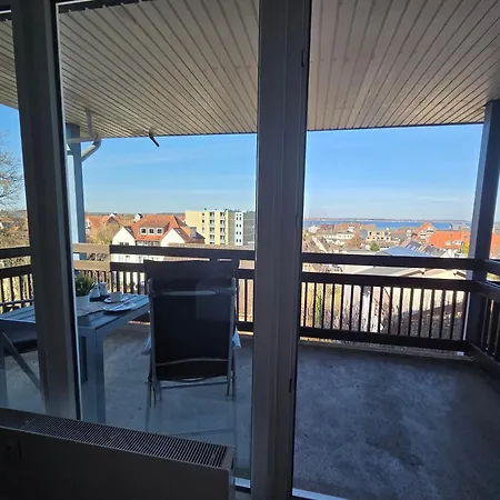 1a 12 Kompass Og Apartamento